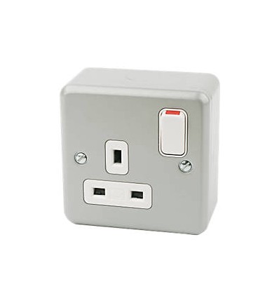 Electrical 1 Gang Metal Switched Socket